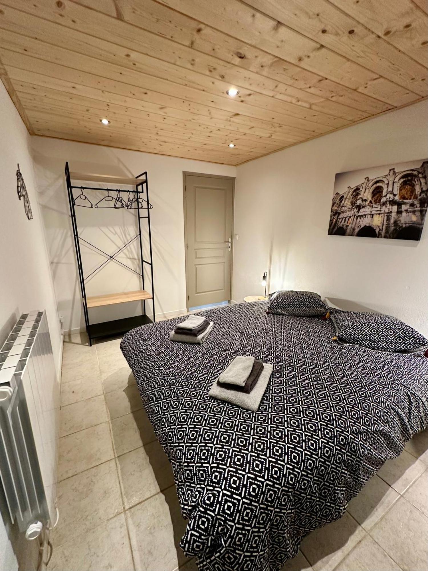 Le Gite Des Poiriers Uzès Buitenkant foto